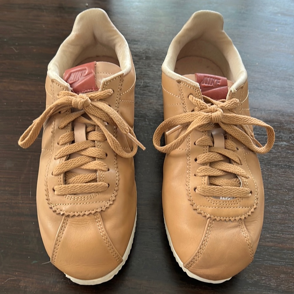 Nike la Cortez